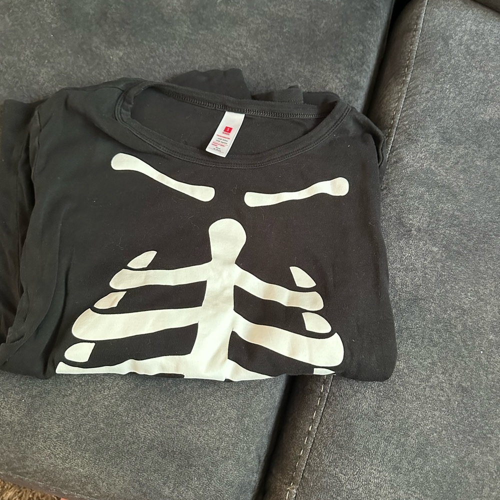 Black Skeleton Graphic  Tee